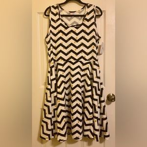 LuLaRoe Nikki Dress